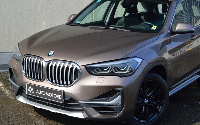 BMW X1 cena 119900 przebieg: 57000, rok produkcji 2019 z Zdzieszowice małe 497